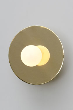 Applique dorée et noire Disc and sphère. Atelier Areti. 