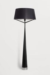 Grand lampadaire contemporain en métal noir S71 . AXIS71. Grand lampadaire contemporain en métal noir S71 . AXIS71.