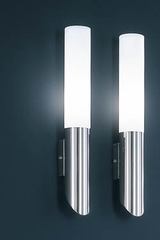Large chrome cylindrical wall and frosted glass. Baulmann Leuchten. Large chrome cylindrical wall and frosted glass. Baulmann Leuchten.