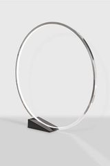 Hulla Hop lampe sur pied grand cercle en aluminium poli. Baulmann Leuchten. Hulla Hop lampe sur pied grand cercle en aluminium poli. Baulmann Leuchten.
