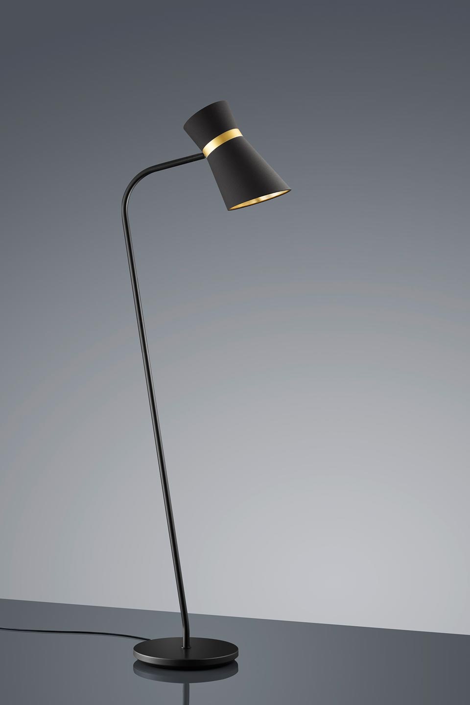 Lampadaire Liseuse Epuré Noir 140 cm - LUMINAIRE - Villa & Demeure