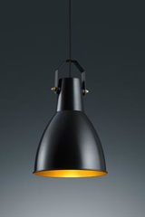 Suspension longue en métal noir mat style industriel. Baulmann Leuchten. Suspension longue en métal noir mat style industriel. Baulmann Leuchten.