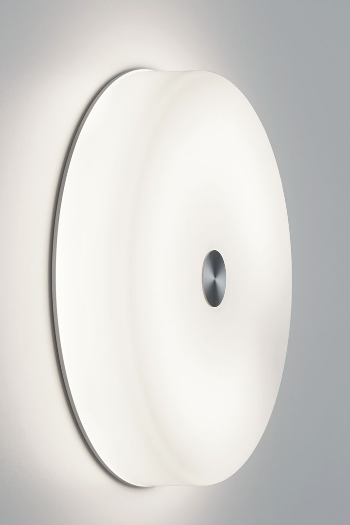 Round plafonnier rond en acrylique et inox brossé 30cm. bpe:LICHT. 