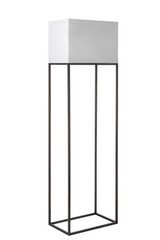 Lampadaire polygone en laiton LD77. Casadisagne. Lampadaire polygone en laiton LD77. Casadisagne.