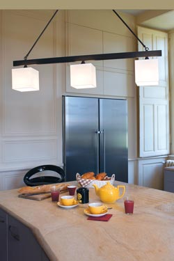 3 lights pendant square lamp shades, patinated bronze métal S14. Casadisagne. 