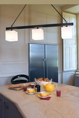 Suspension triple abat-jour carré en bronze patiné S14. Casadisagne. 