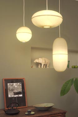 Cristal L suspension ellipse en papier japonais. Céline Wright. 