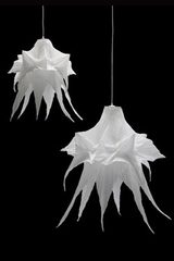 Volubile suspension grand modèle en papier froissé. Charlot&Cie. Volubile suspension grand modèle en papier froissé. Charlot&Cie.