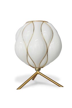 Casamance lampe de table en verre opale blanc et laiton brossé. Concept Verre. 