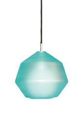 Kasar suspension polygone en verre bleu. Concept Verre. Kasar suspension polygone en verre bleu. Concept Verre.