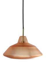 Kasar pendant n in satin rose glass saucer shape. Concept Verre. Kasar pendant n in satin rose glass saucer shape. Concept Verre.