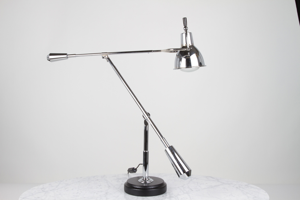 Large EB27 desk lamp chrome and wood base. Contract&More. 