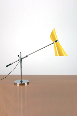 Stilnovo 1950 yellow metal desk lamp. Contract&More. 