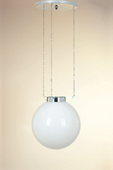 Ball pendant in white opal glass 25cm. Contract&More. 