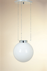 Ball pendant in white opal glass 25cm. Contract&More. Ball pendant in white opal glass 25cm. Contract&More.