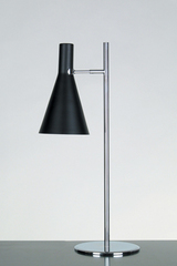 Black and chrome metal table lamp Stilnovo. Contract&More. Black and chrome metal table lamp Stilnovo. Contract&More.