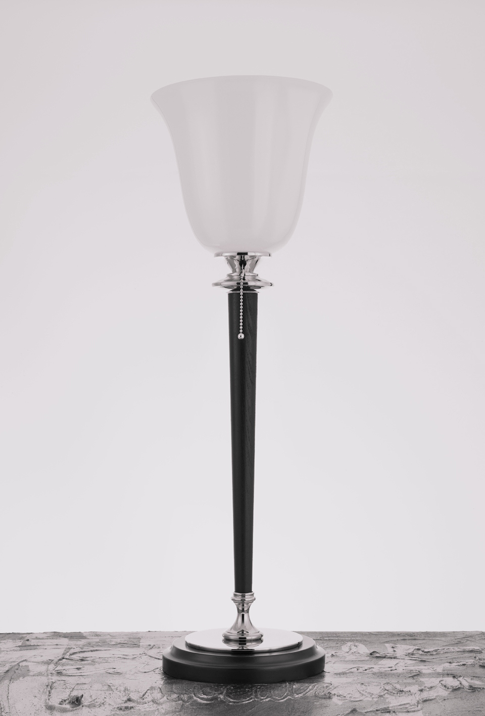 Tulip shape chromed art-deco table lamp  MAZDA. Contract&More. 