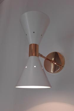 Lacquered white double cone wall light. Contract&More. 