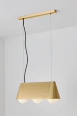 Cornet suspension rétro dorée 3 lumières. CVL Luminaires. Cornet suspension rétro dorée 3 lumières. CVL Luminaires.
