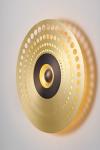 Atmos pop grande applique contemporaine dorée. CVL Luminaires. 