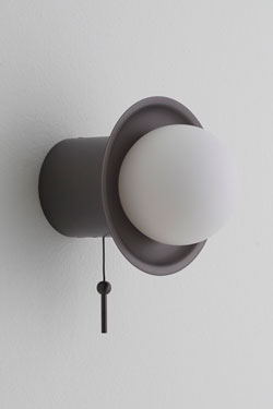 Janed applique murale boule de verre avec tirette. CVL Luminaires. 