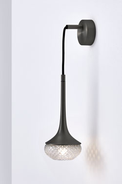 Flea applique trompette noire graphite. CVL Luminaires. 