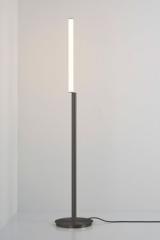 Signal solo 176 minimalist black floor lamp. CVL Luminaires. 