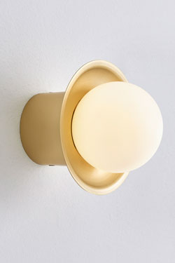 Janed petite applique rétro dorée. CVL Luminaires. 