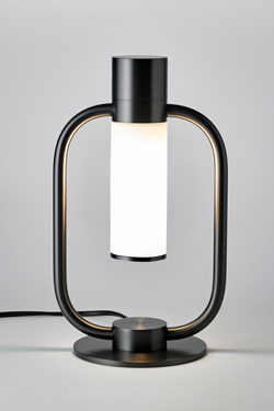 Lampe de table, collection Storm, en métal graphite. CVL Luminaires. 