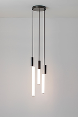 Signalx3 suspension design, style Néon, trois lumières. CVL Luminaires. Signalx3 suspension design, style Néon, trois lumières. CVL Luminaires.