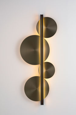 Strate Moon grande applique contemporaine en laiton noir. CVL Luminaires. 