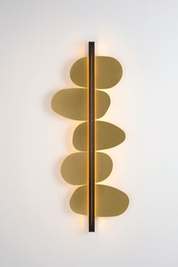 Strate Stone wall lamp in gold and black brass . CVL Luminaires. 