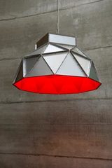 Apollo grande suspension inox brut intérieur rouge. Dark. Apollo grande suspension inox brut intérieur rouge. Dark.