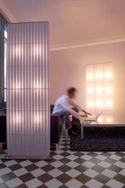Paravent lumineux en tissu plissé 90cm. Dix Heures Dix. 