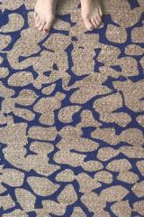 Blue Sand tapis bleu et toile de jute naturelle 120x170cm. Edito Paris. Blue Sand tapis bleu et toile de jute naturelle 120x170cm. Edito Paris.
