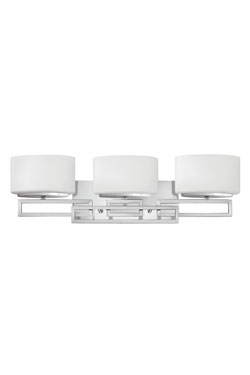 Triple applique de salle de bain Lanza en chrome poli. Elstead Lighting. 