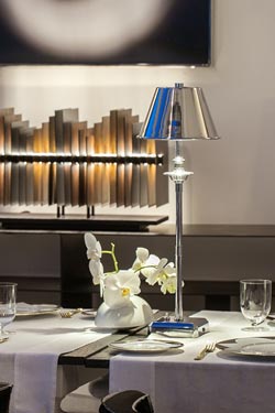 Kumina cordless lamp chrome-plated. Estro. 