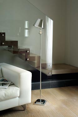 Kuma chrome wireless floor lamp. Estro. 