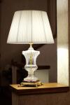 Lampe de table amphore en cristal Madison. Estro. 