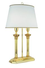 Lampe double en bronze poli et abat-jour à fins galons Principe. Estro. Lampe double en bronze poli et abat-jour à fins galons Principe. Estro.