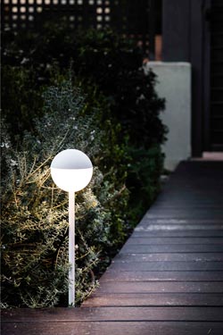 White Outdoor pike, LED Lighting Piccola . Faro. 