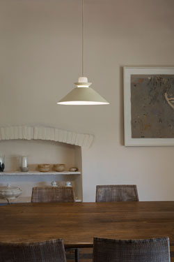 Naos minimalist white pendant. Faro. 