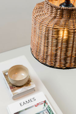 Small bell pendant in natural rattan Saipan. Faro. 