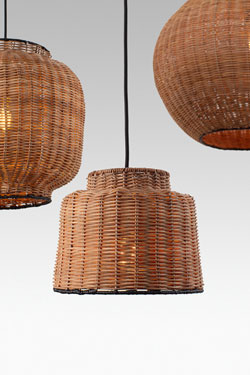 Small bell pendant in natural rattan Saipan. Faro. 