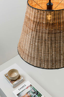 Sumba conical pendanr in rattan. Faro. 