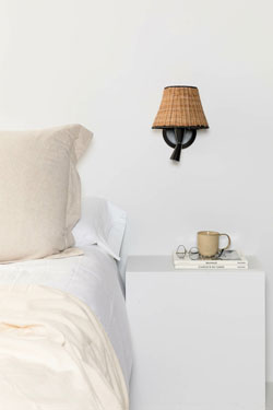 Sumba wall lamp + LED reading light in rattan. Faro. 