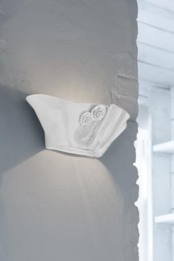 Lecco wall lamp in ceramic rose. Ferroluce Classic. 