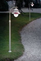 Imperia retro style outdoor post lamp. Ferroluce Classic. 