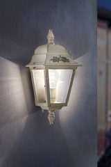 White outdoor lantern wall lamp Gorizia. Ferroluce Classic. White outdoor lantern wall lamp Gorizia. Ferroluce Classic.