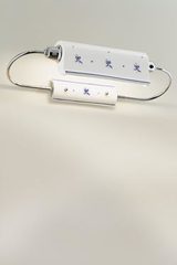 Trieste white ceramic picture lighting. Ferroluce Classic. Trieste white ceramic picture lighting. Ferroluce Classic.
